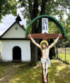 /album/kaple-panny-marie-a-poutni-areal-na-gvarduvkach-v-kuncicich-pod-ondrejnikem-po-opravach-vii-viii-2025/poutni-areal-na-gvarduvkach-v-kpo-viii-2025-1-jpg/